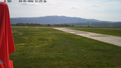 Pojezdová dráha, Runway