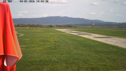 Pojezdová dráha, Runway