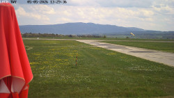 Pojezdová dráha, Runway