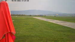 Pojezdová dráha, Runway