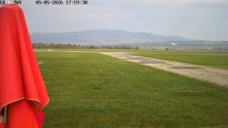 Pojezdová dráha, Runway