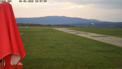 Pojezdová dráha, Runway