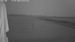 Pojezdová dráha, Runway