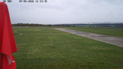 Pojezdová dráha, Runway