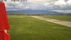 Pojezdová dráha, Runway