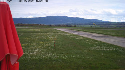 Pojezdová dráha, Runway