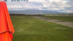 Pojezdová dráha, Runway