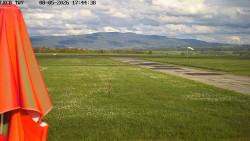 Pojezdová dráha, Runway