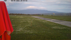 Pojezdová dráha, Runway