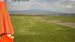 Pojezdová dráha, Runway