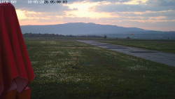 Pojezdová dráha, Runway