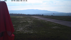 Pojezdová dráha, Runway