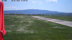 Pojezdová dráha, Runway