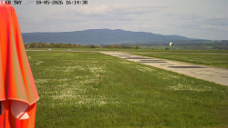Pojezdová dráha, Runway