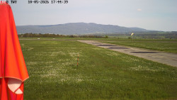 Pojezdová dráha, Runway
