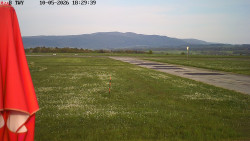 Pojezdová dráha, Runway