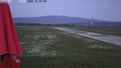 Pojezdová dráha, Runway