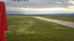 Pojezdová dráha, Runway