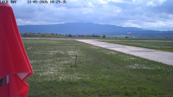 Pojezdová dráha, Runway