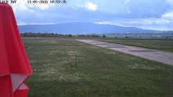 Pojezdová dráha, Runway
