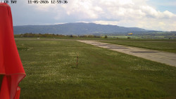 Pojezdová dráha, Runway