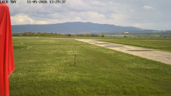 Pojezdová dráha, Runway