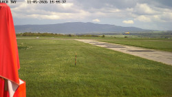 Pojezdová dráha, Runway