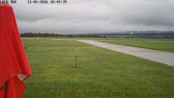 Pojezdová dráha, Runway