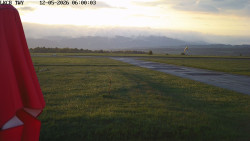 Pojezdová dráha, Runway