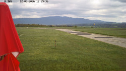 Pojezdová dráha, Runway