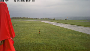 Letiště Cheb - Pojezdová dráha, Runway - 12.5.2026 v 16:15 Letiště Cheb - Pojezdová dráha, Runway - 12.5.2026 v 16:15