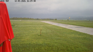 Letiště Cheb - Pojezdová dráha, Runway - 12.5.2026 v 16:30 Letiště Cheb - Pojezdová dráha, Runway - 12.5.2026 v 16:30