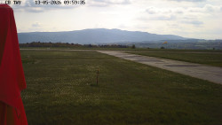 Pojezdová dráha, Runway