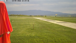 Pojezdová dráha, Runway