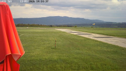 Pojezdová dráha, Runway