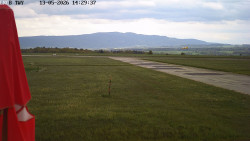 Pojezdová dráha, Runway