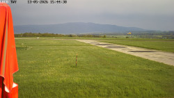 Pojezdová dráha, Runway