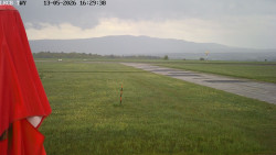 Pojezdová dráha, Runway