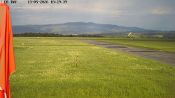 Pojezdová dráha, Runway