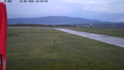 Pojezdová dráha, Runway