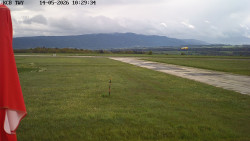 Pojezdová dráha, Runway