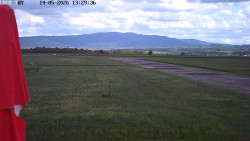 Pojezdová dráha, Runway