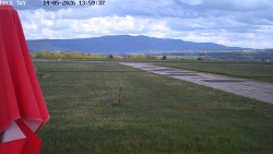 Pojezdová dráha, Runway