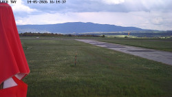 Pojezdová dráha, Runway
