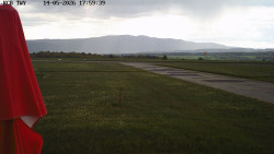 Pojezdová dráha, Runway