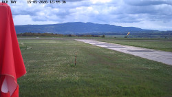 Pojezdová dráha, Runway