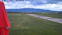 Pojezdová dráha, Runway