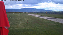 Pojezdová dráha, Runway