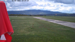 Pojezdová dráha, Runway