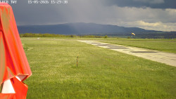 Pojezdová dráha, Runway
